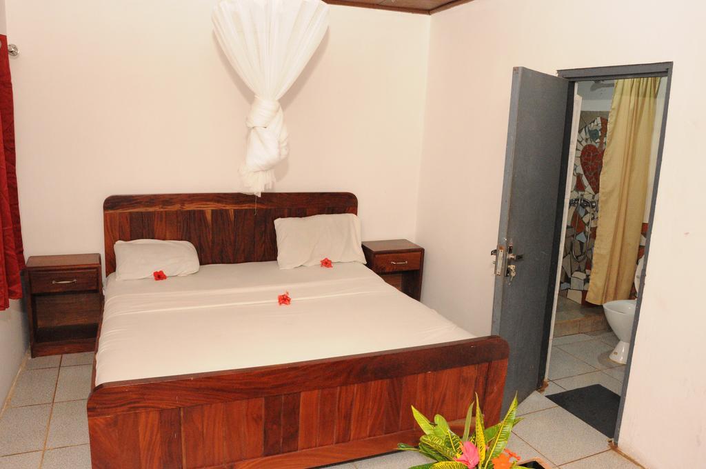 Leybato Beach Hotel Fajara Экстерьер фото